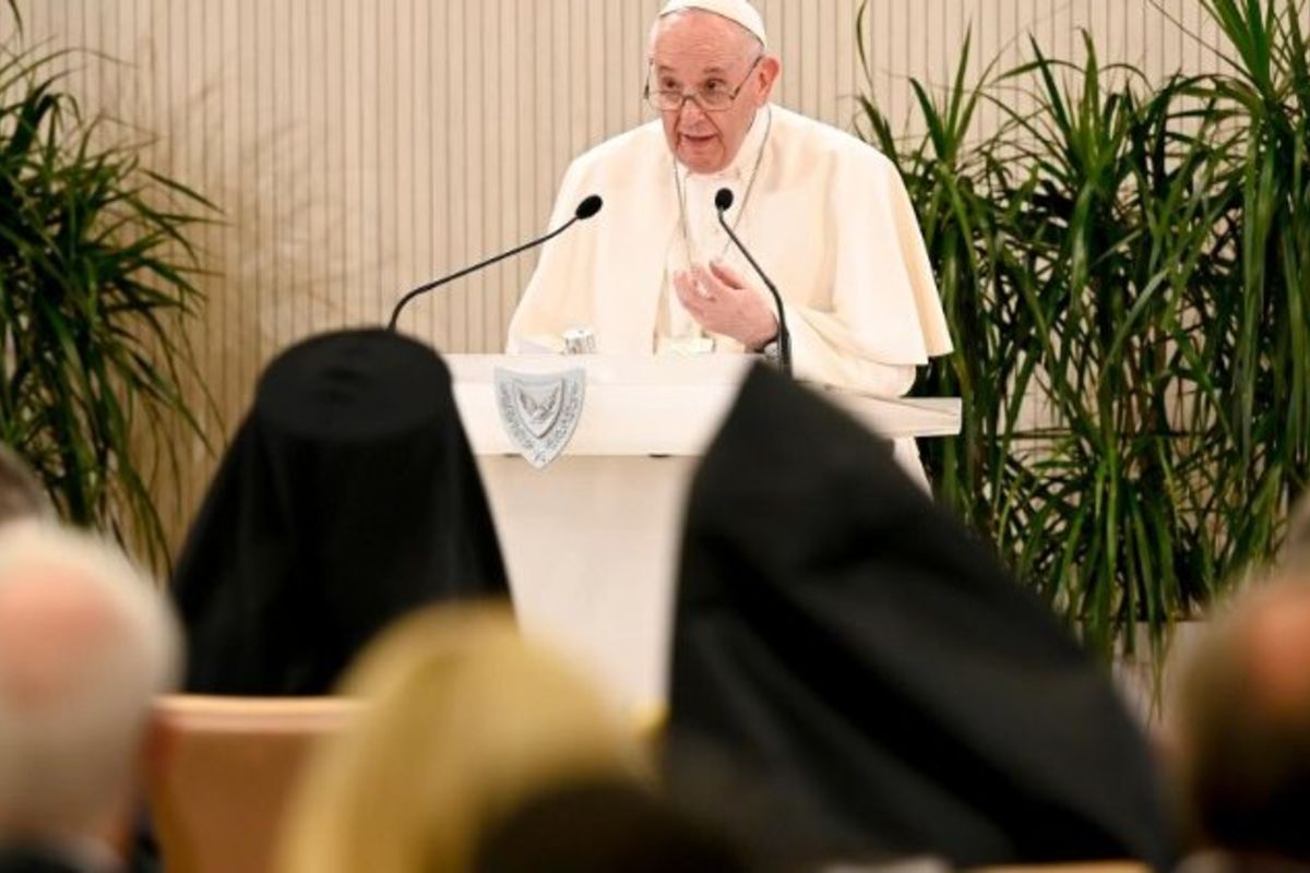 Папа Франциск: для постпандемічного відновлення слід рішуче боротися з корупцією