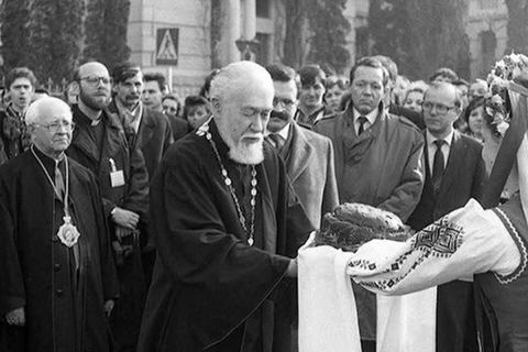 Авіарейс Рим-Львів, що змінив історію: як Глава УГКЦ повертався додому