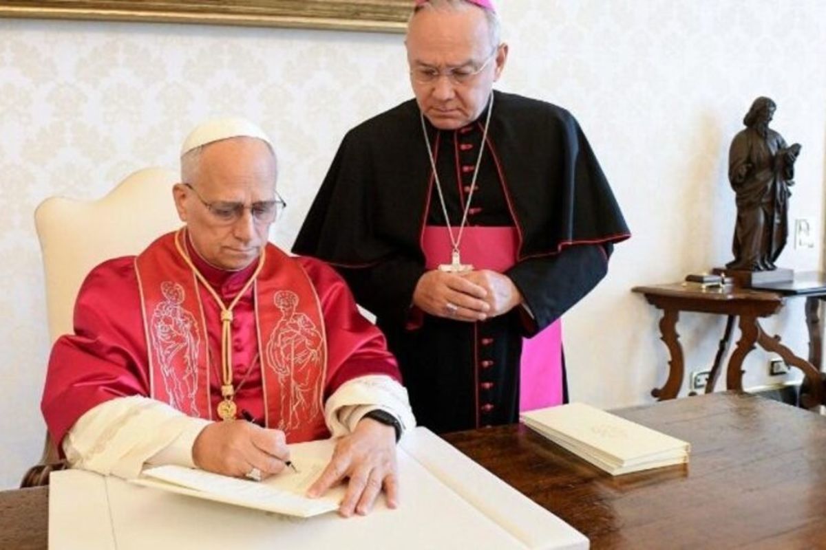 Папа Лев XIV підписав своє перше Апостольське напоумлення