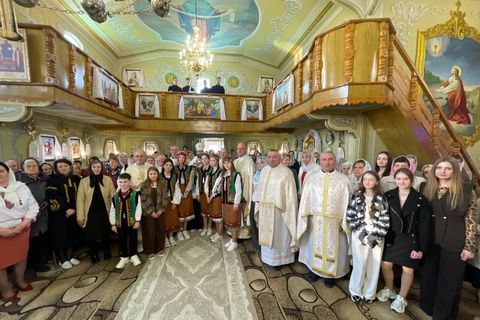 Єпископ Микола Семенишин освятив престіл у парафії Святого архистратига Михаїла села Горохолина