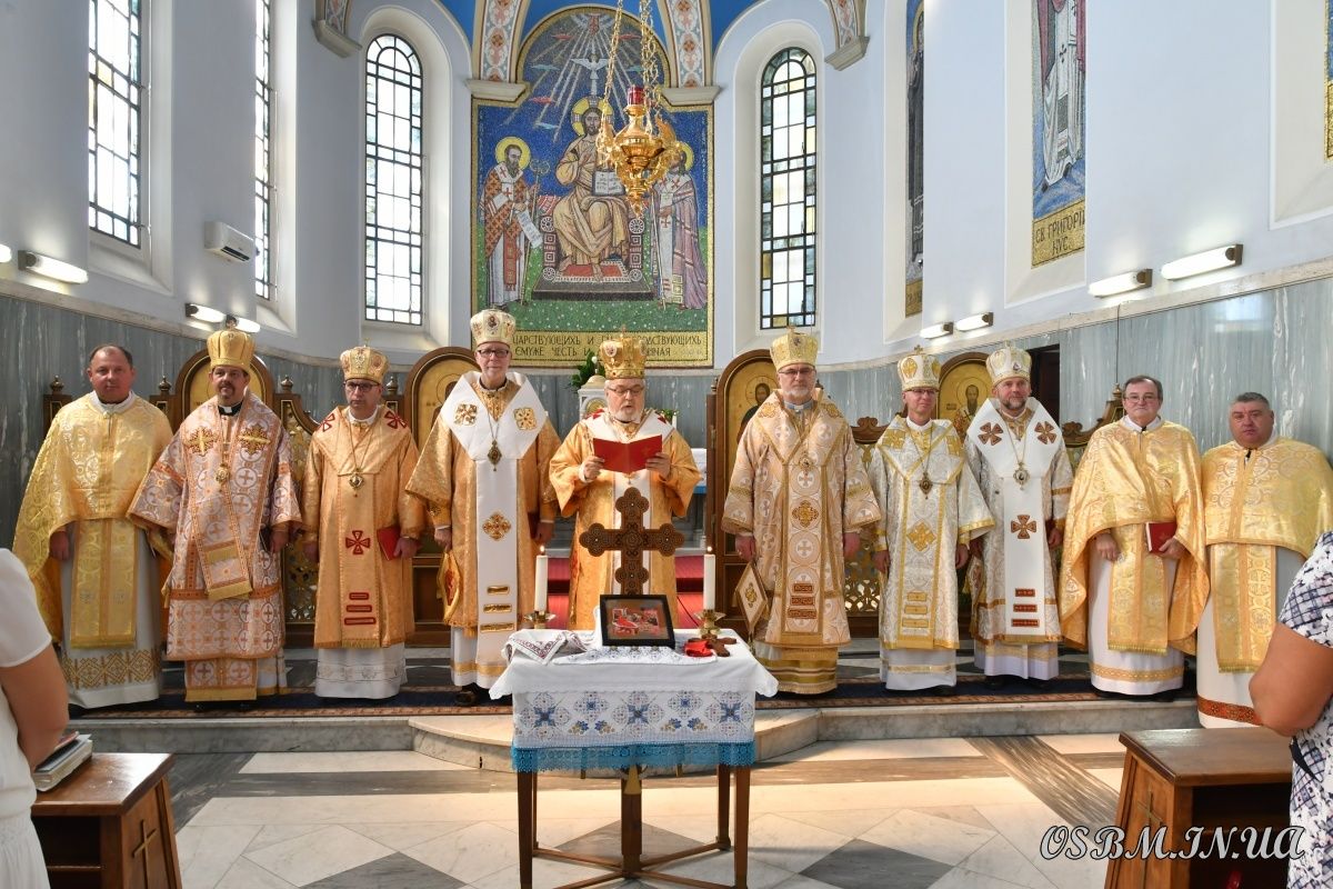 Владики УГКЦ помолилися у римських парафіях українських громад