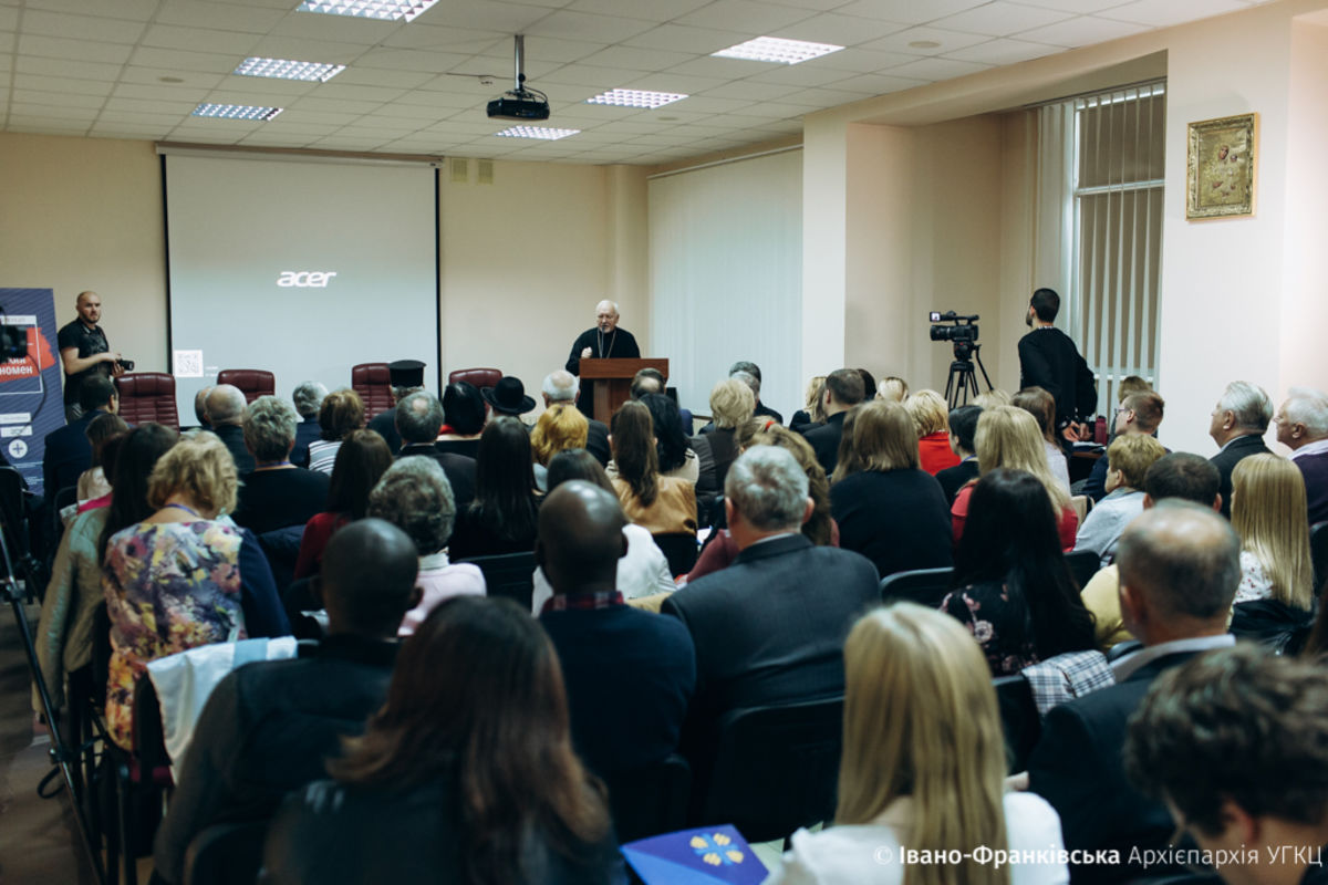 Карітас Івано-Франківська та Відня проводять конференцію «ВІЛ/СНІД — міський феномен»