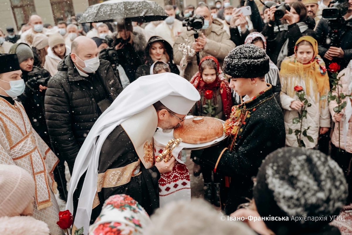 Вірні та духовенство Прикарпаття вітають Патріарха Святослава