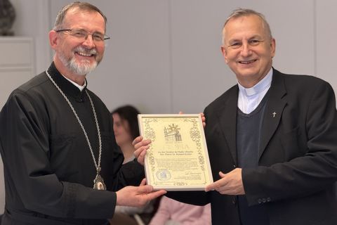 Єпископ Богдан Дзюрах подякував католицькому радіо «Хорив» за понад 130 тисяч вервиць для українських захисників