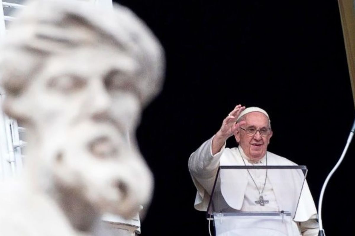 Папа Франциск: Чи ми здатні, коли це потрібно, поступитися місцем для інших?