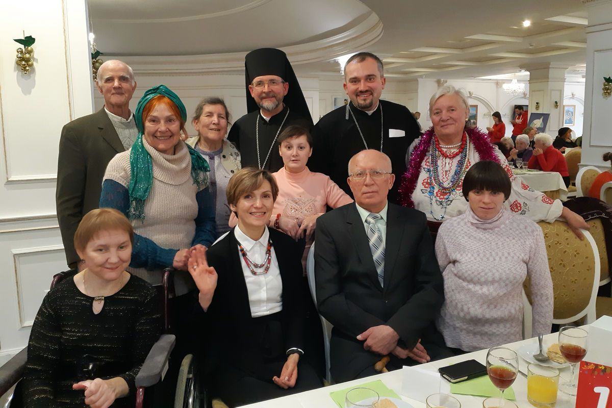Владика Богдан Дзюрах взяв участь у Різдвяному обіді для убогих у Києві