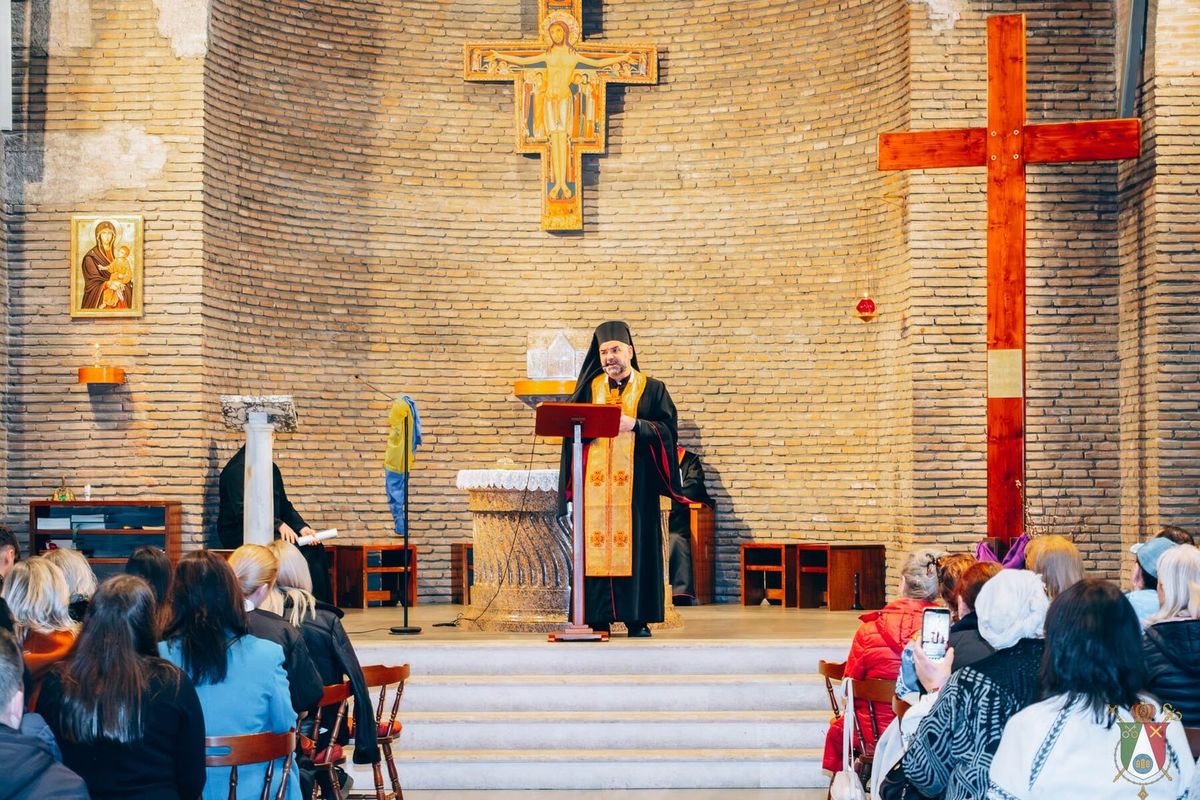 Єпископ Григорій Комар взяв участь в молитовному сніданку у Ватикані до четвертої річниці війни в Україні