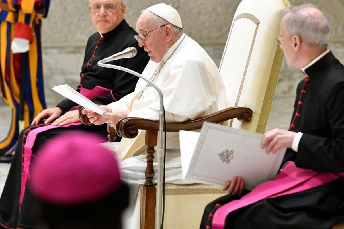 Папа Франциск: Подорож до Канади породжує надію на дорозі прямування вперед разом