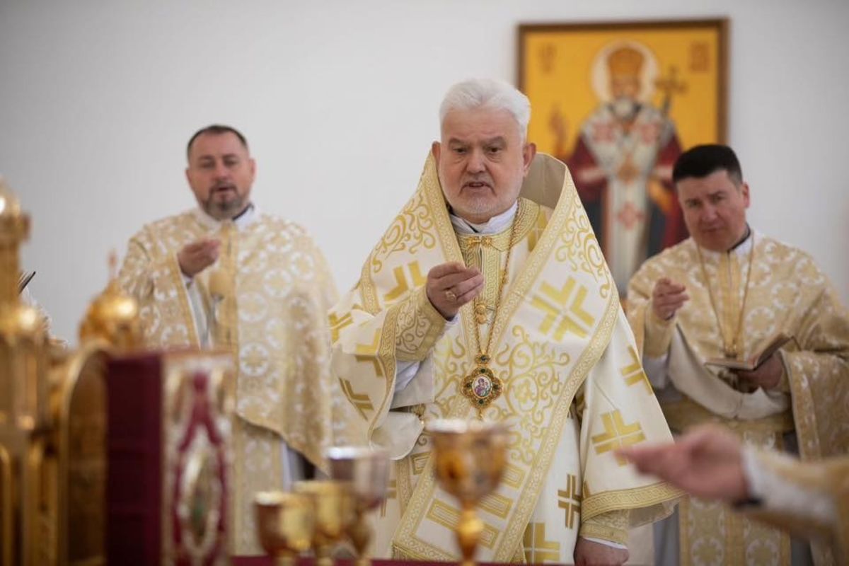 Єпископ Йосиф Мілян привітав духовенство з Днем священства