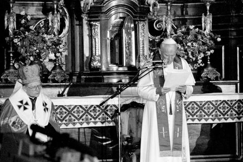 100 років від дня народження cвятого Івана Павла ІІ: візит до Перемиської катедри УГКЦ в 1991 році