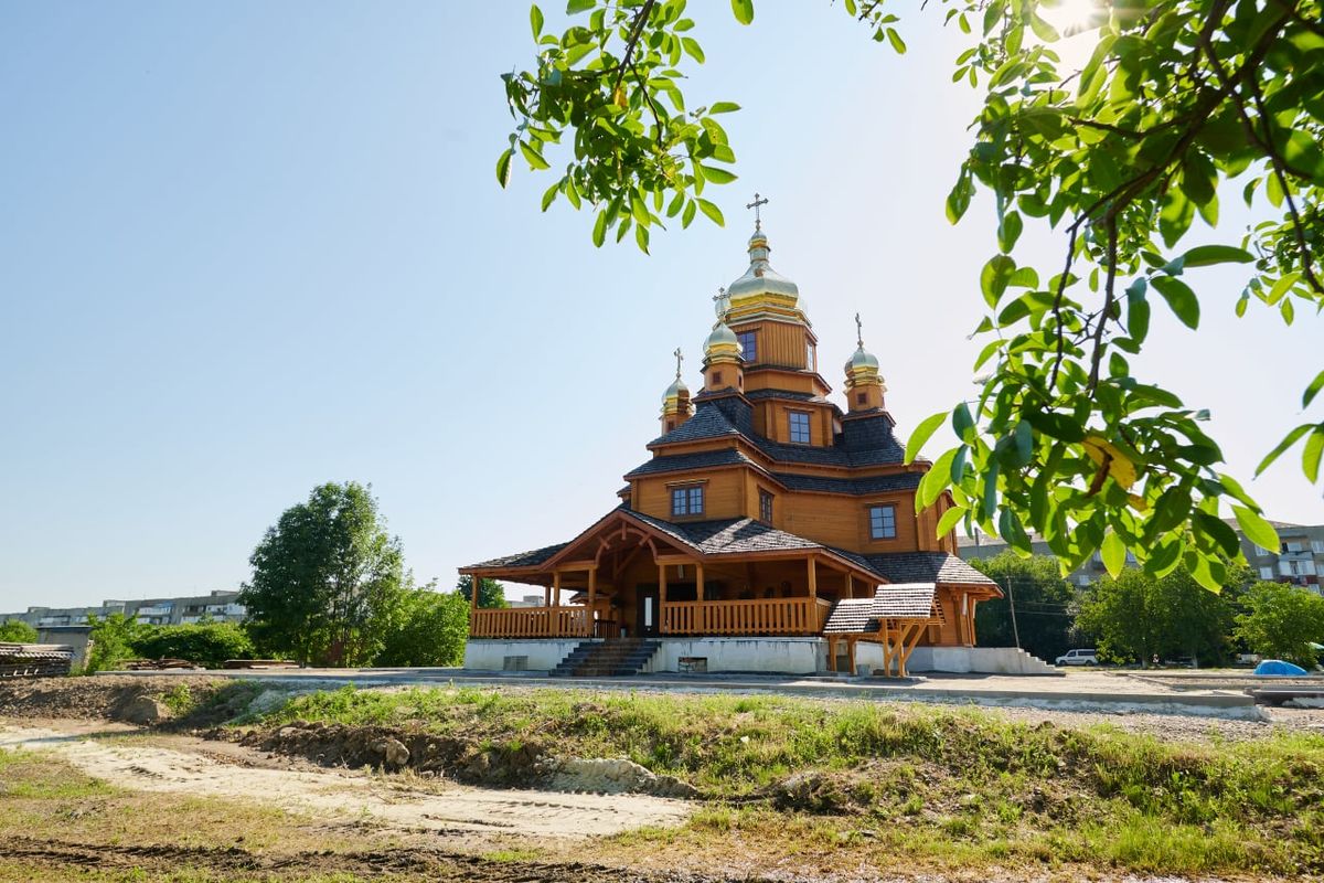 Владика Тарас Сеньків освятив новозбудований храм Бл. свщмч. Миколая Чарнецького у Стрию