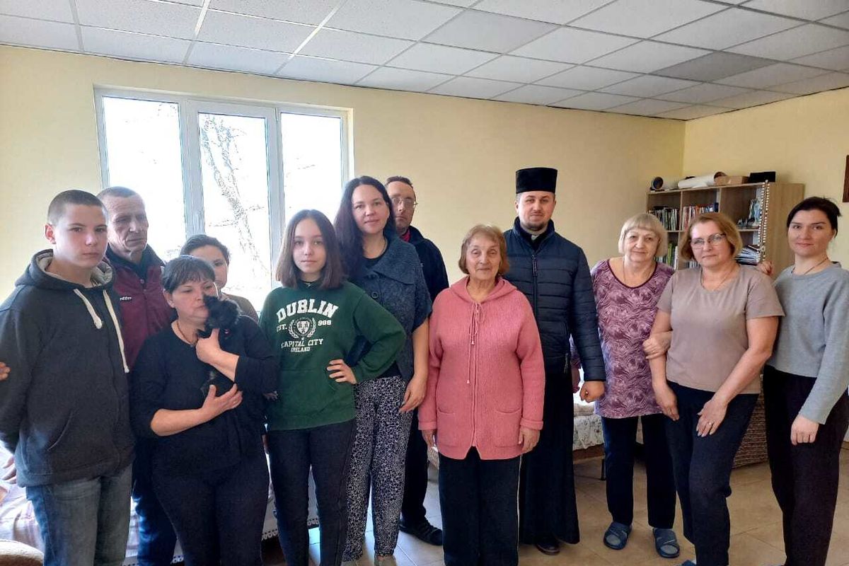 Священники Чернівецької єпархії прийняли понад сотню внутрішньопереселених осіб у парафіяльних будинках
