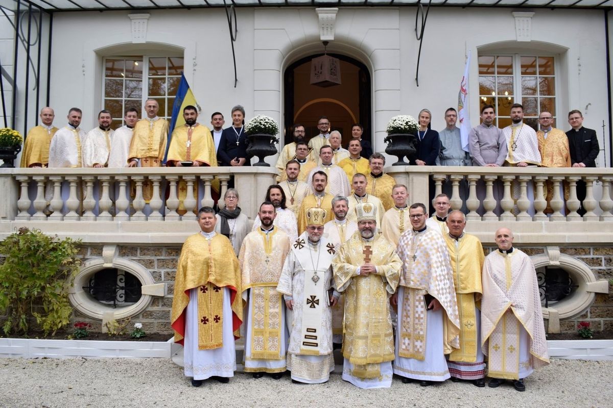 Зустріч духовенства Паризької єпархії Святого Володимира Великого з Главою УГКЦ Блаженнішим Святославом, 2 листопада 2024 року.