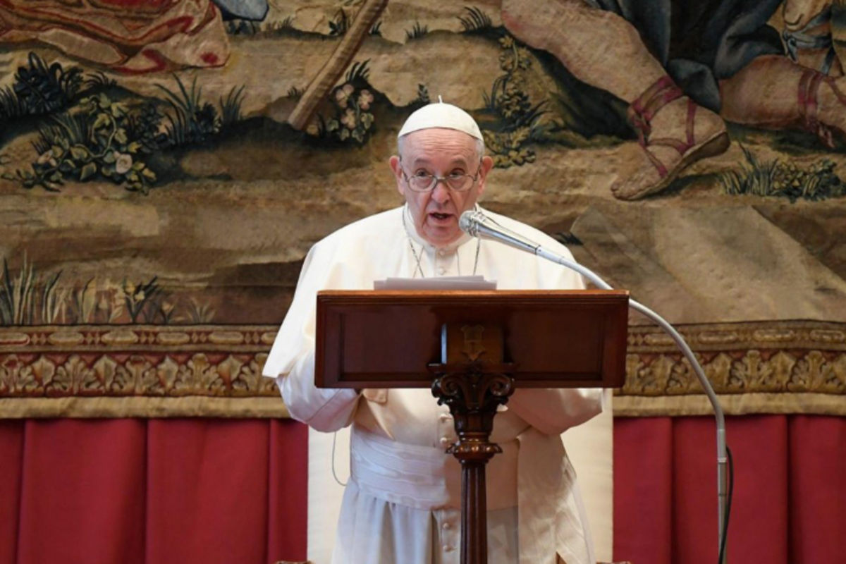 Папа Франциск вказав на необхідність знайти «прийнятні та тривалі рішення» для досягнення миру в Україні