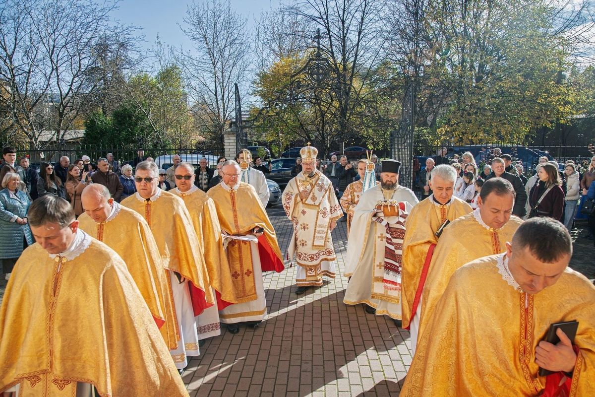 Єпископ Мілан Стіпіч з Хорватії відвідав Україну з гуманітарною допомогою