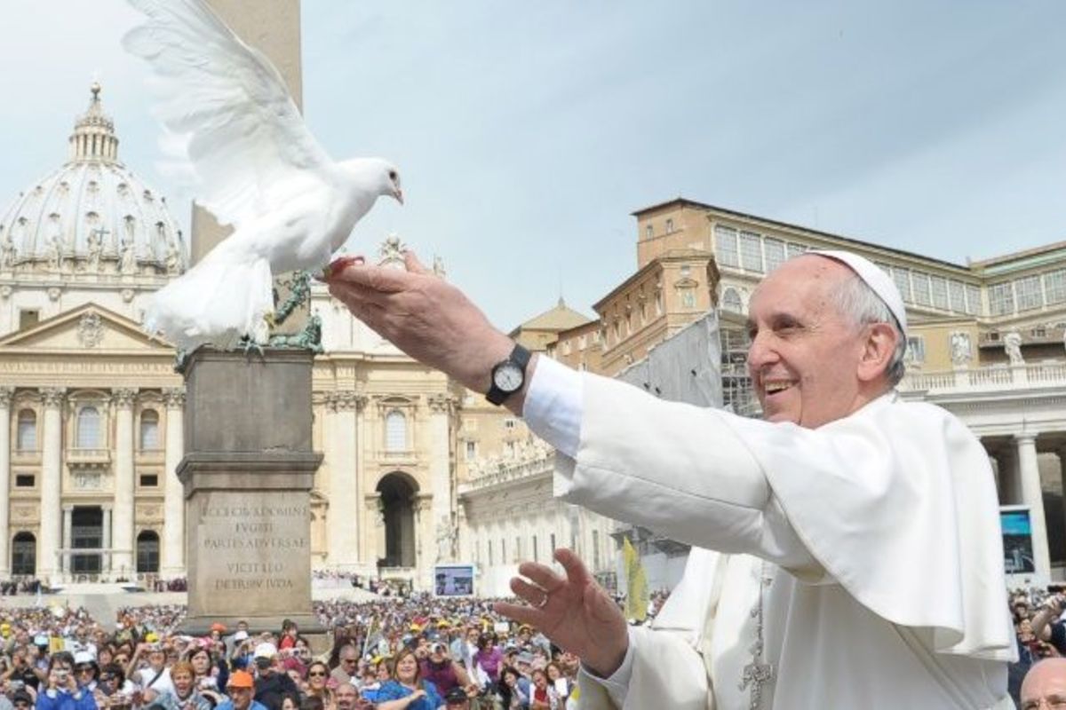 Папа Франциск: Послання до учасників Паризького форуму миру