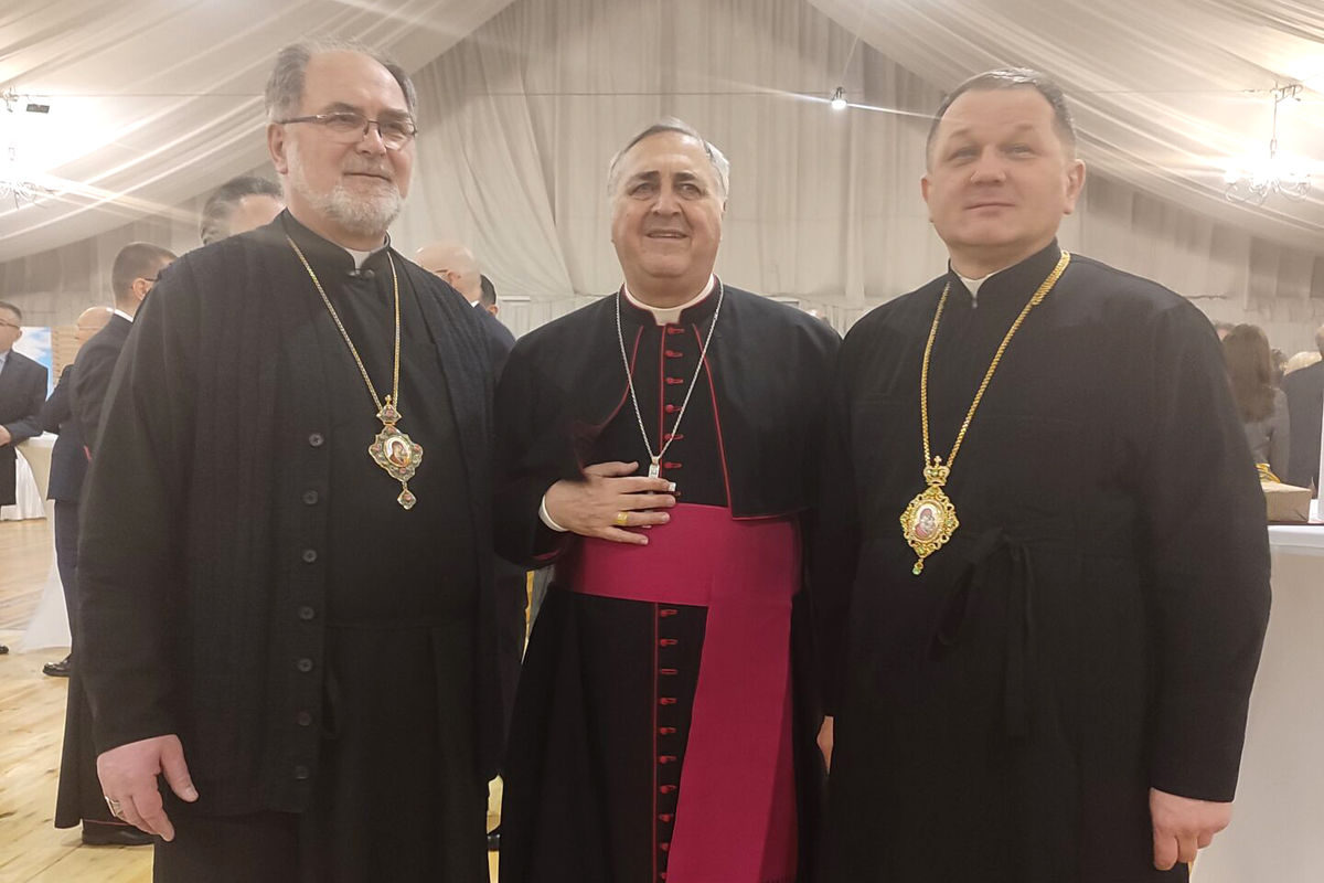 Українські єпископи у Польщі подякували місцевому Апостольському нунцієві за його служіння