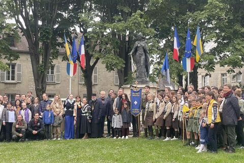 Українці з Франції відзначили День Анни Київської