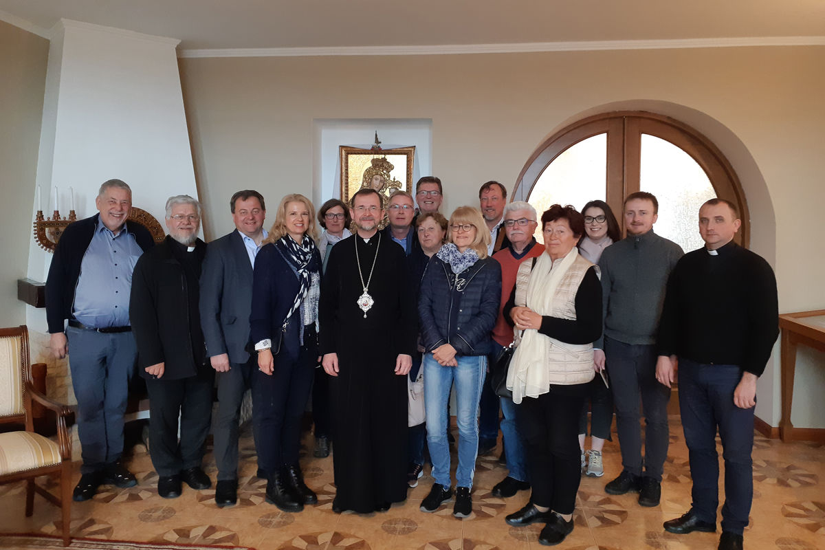 «Ми служимо» — благодійна група з Німеччини відвідує Україну