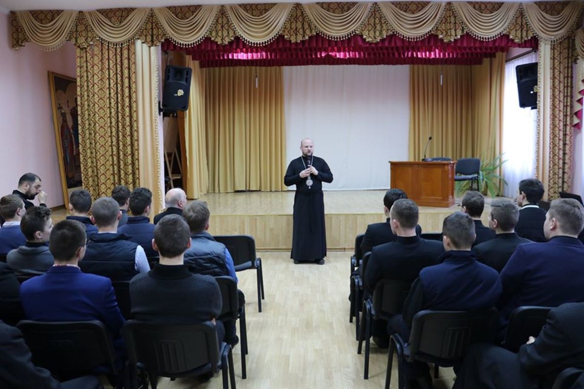 Владика Степан Сус семінаристам: «Ми маємо виховувати у собі свідомість відповідальності за нашу Церкву»