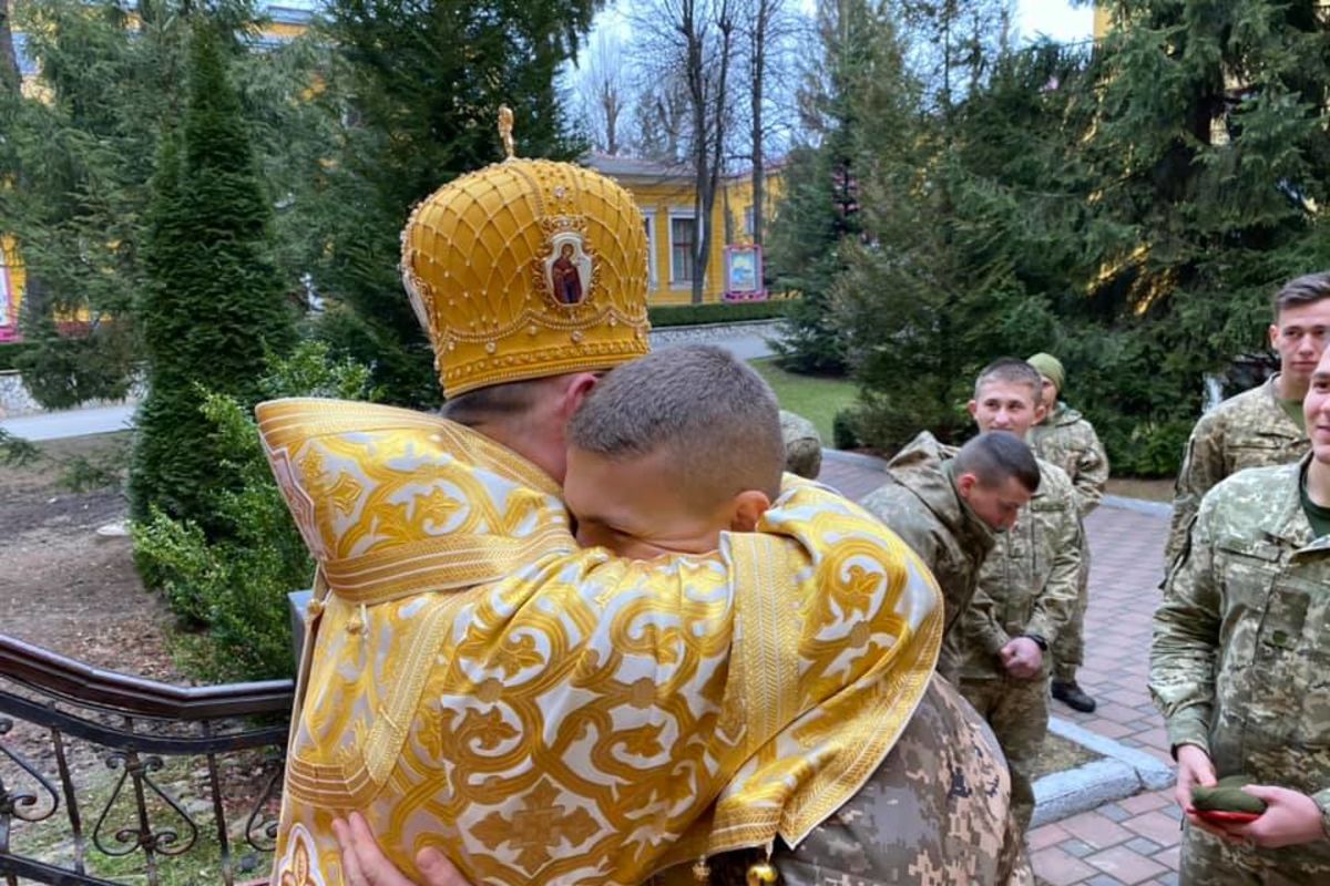 Єпископа УГКЦ нагородили Подячною грамотою за душпастирство серед ветеранів війни в Афганістані, АТО і ООС