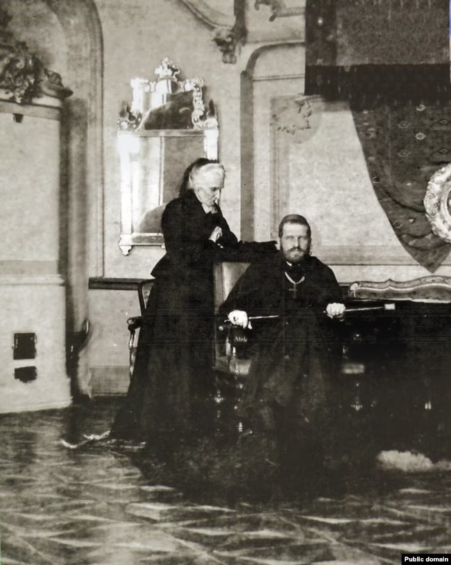 Митрополит Андрей з мамою – графинею Софією Фредро-Шептицькою