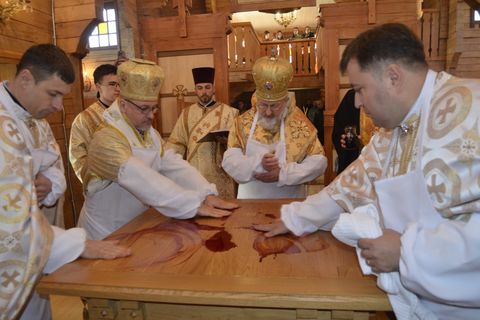 Митрополит Ігор Возьняк посвятив перенесений храм Блаженних мучеників УГКЦ на території військового полігону