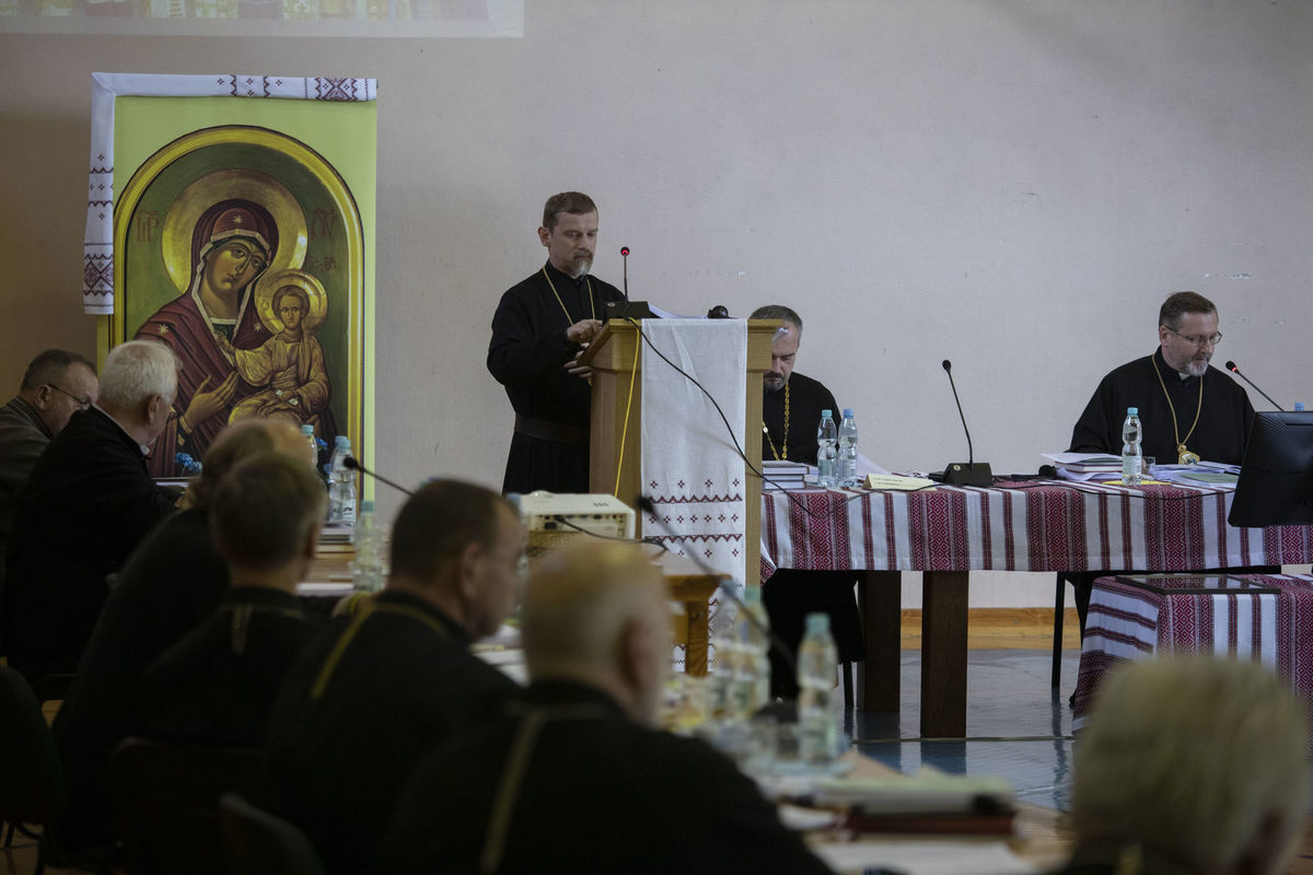 Владика Теодор Мартинюк виступає на Синоді Єпископів УГКЦ у Перемишлі (Польща)