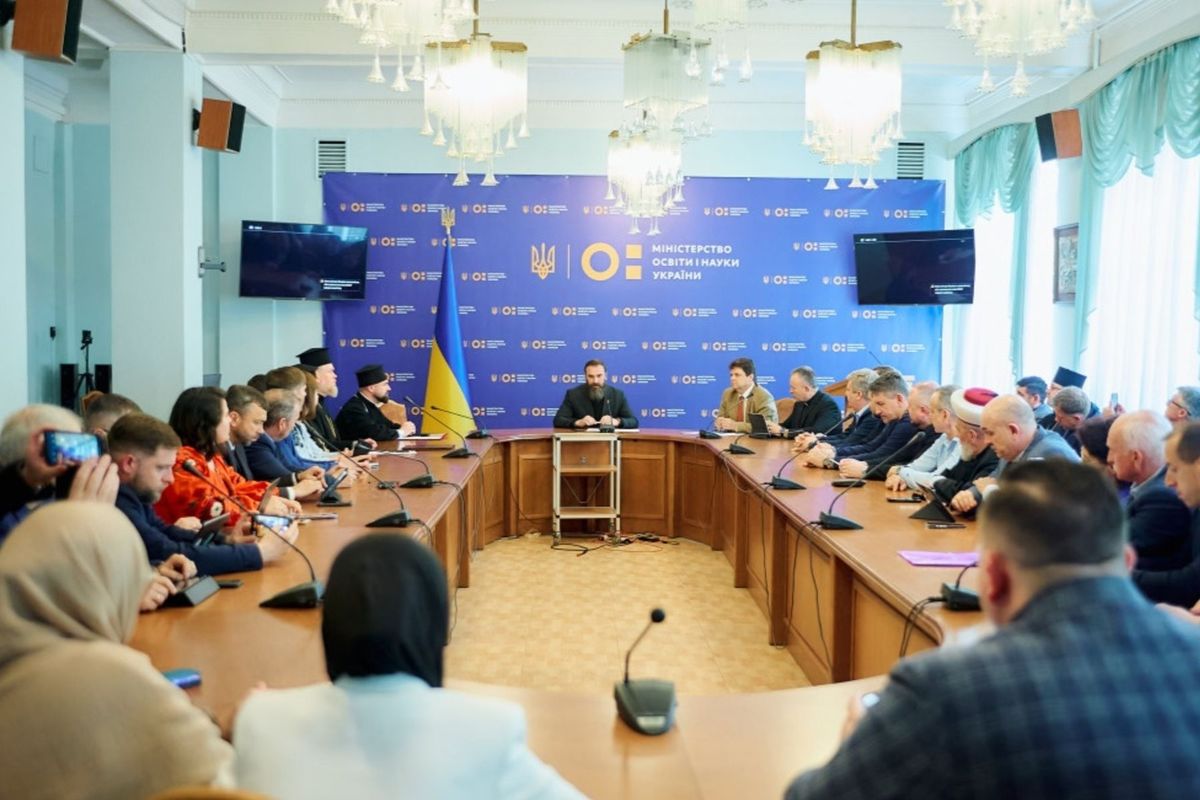 ВРЦіРО зустрілася з Міністром освіти і науки України Оксеном Лісовим