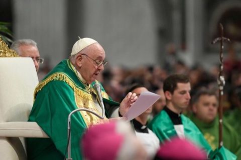 Папа: Господній учень не опускає руки перед лихом, а свідчить Євангеліє милосердя