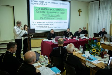 Подружжя з України представило на Синоді УГКЦ досвід відновлення родин у час війни