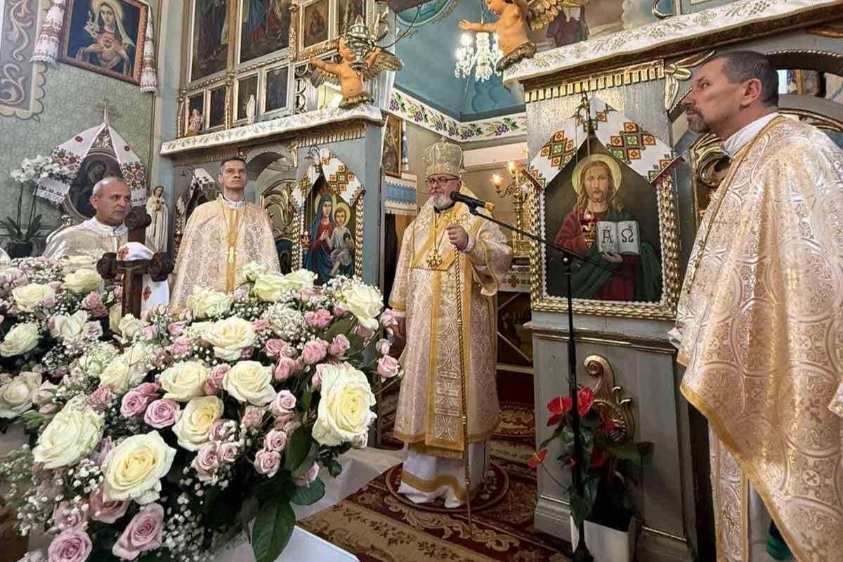 У селі Вишня на Самбірщині молитовно відзначили 220-ліття храму