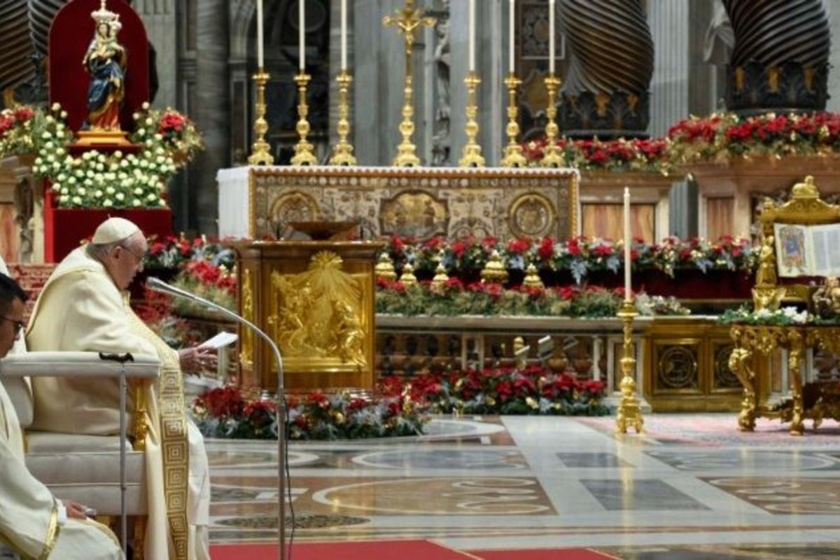 Папа: дякуємо Богові за дар Церкві та світові, яким був Венедикт XVI