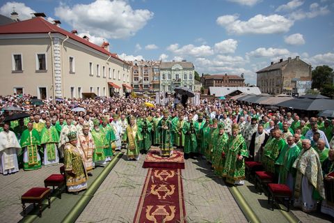 Блаженніший Святослав у Дрогобичі: «Господь Бог воскресив нашу Церкву, щоб вона стала ядром і силою України»