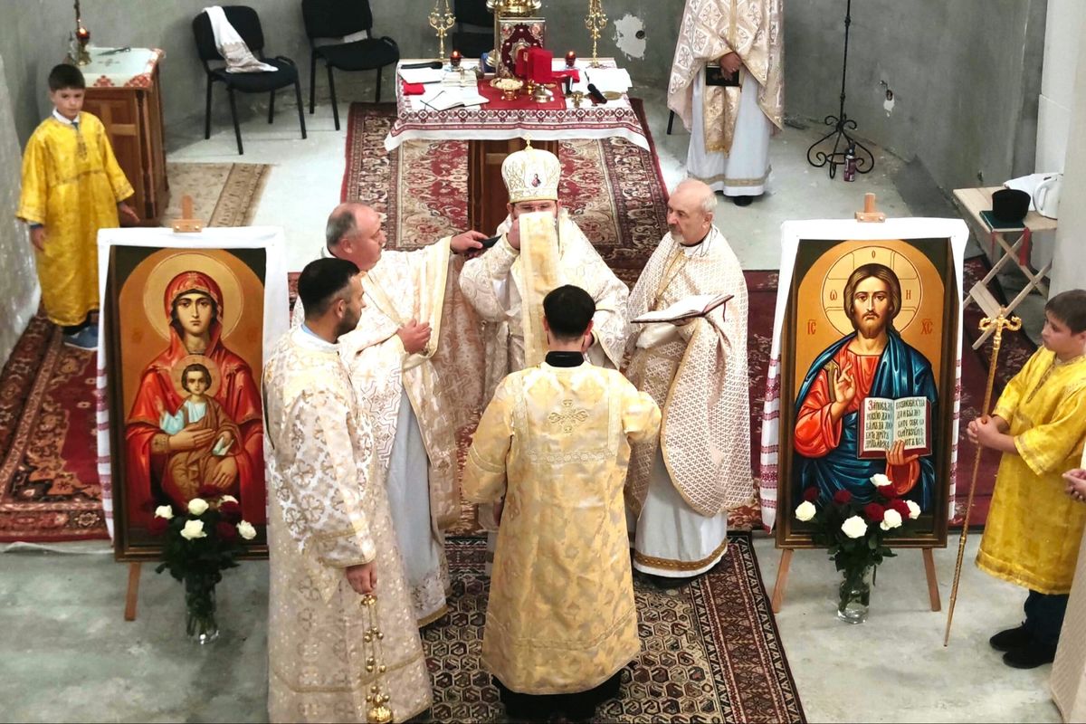 Єпископ Максим Рябуха висвятив диякона під час першої Архиєрейської Літургії у новому храмі в Кривому Розі