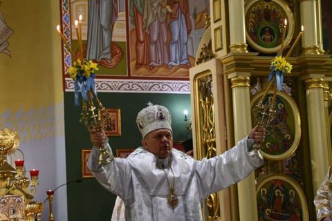 «Він воскрес і разом з Ним воскресаймо кожного дня і ми», — владика Аркадій Трохановський на Великдень