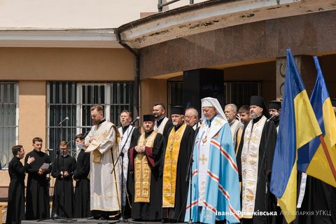 В Івано-Франківську молитовно відзначили День української державності