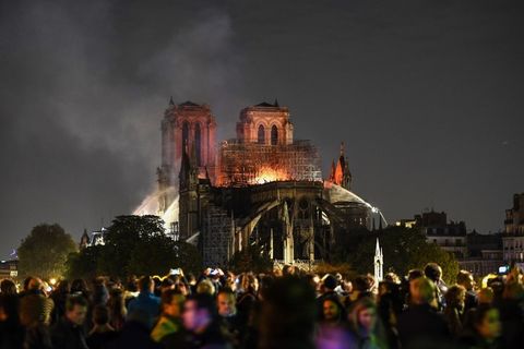 «Втрата неймовірна, але… ніяк непоправна», — владика Борис Ґудзяк про страшну пожежу у Нотр-Дам де Парі