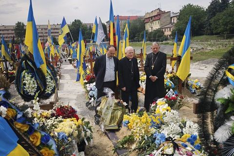 Очільник COMECE про українців: у вірі черпають силу, щоб вистояти