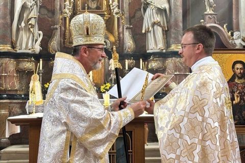 Єпископ Богдан Дзюрах звершив першу Архиєрейську Літургію в Ашаффенбурзі