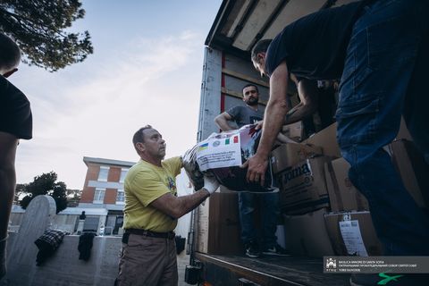 Зі Святої Софії у Римі відправили 20 тонн гуманітарної допомоги до України