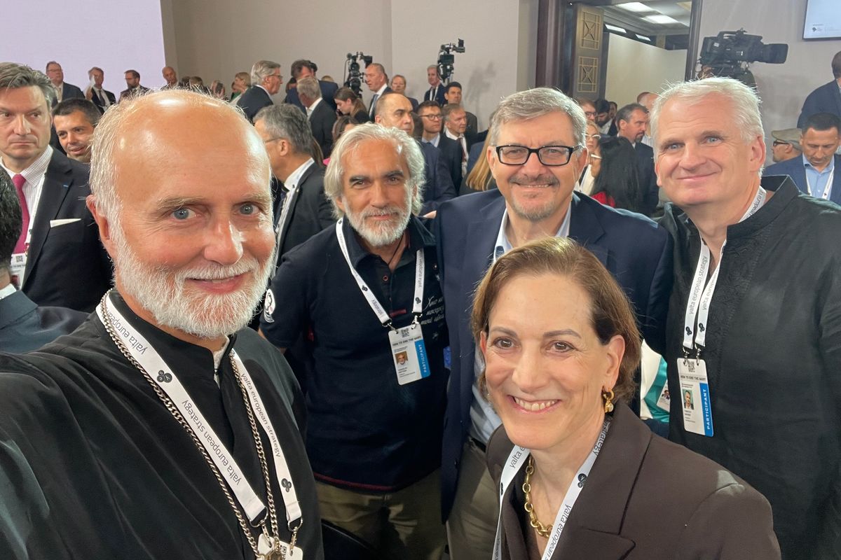 Від історії до свідчень полонених: митрополит Борис Ґудзяк взяв участь у двох міжнародних форумах у Києві