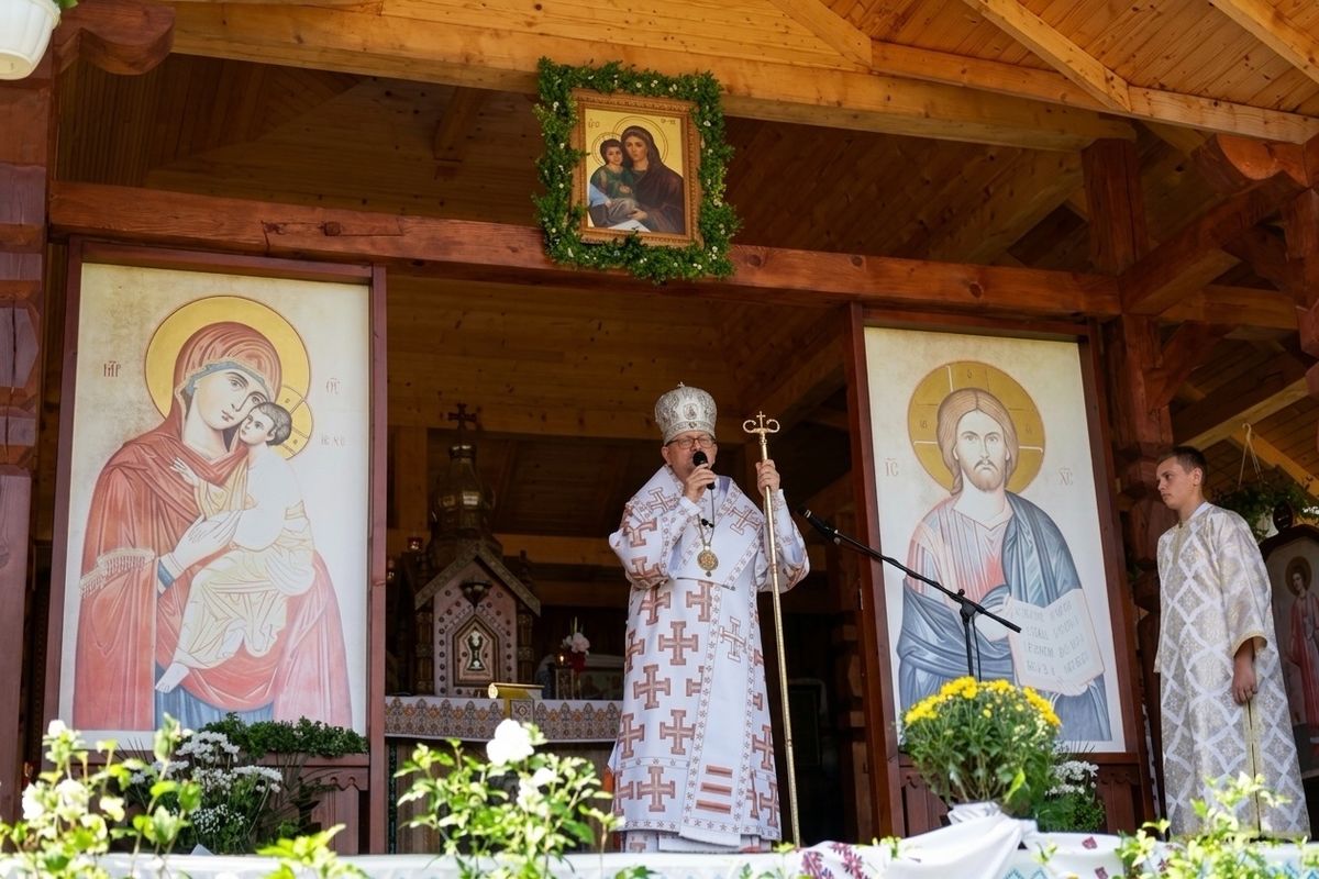 Єпископ Володимир Груца: Лише Бог може нам допомогти