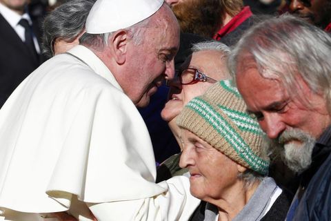 «Бідних завжди маєте з собою». Послання Папи Франциска на Всесвітній день бідних