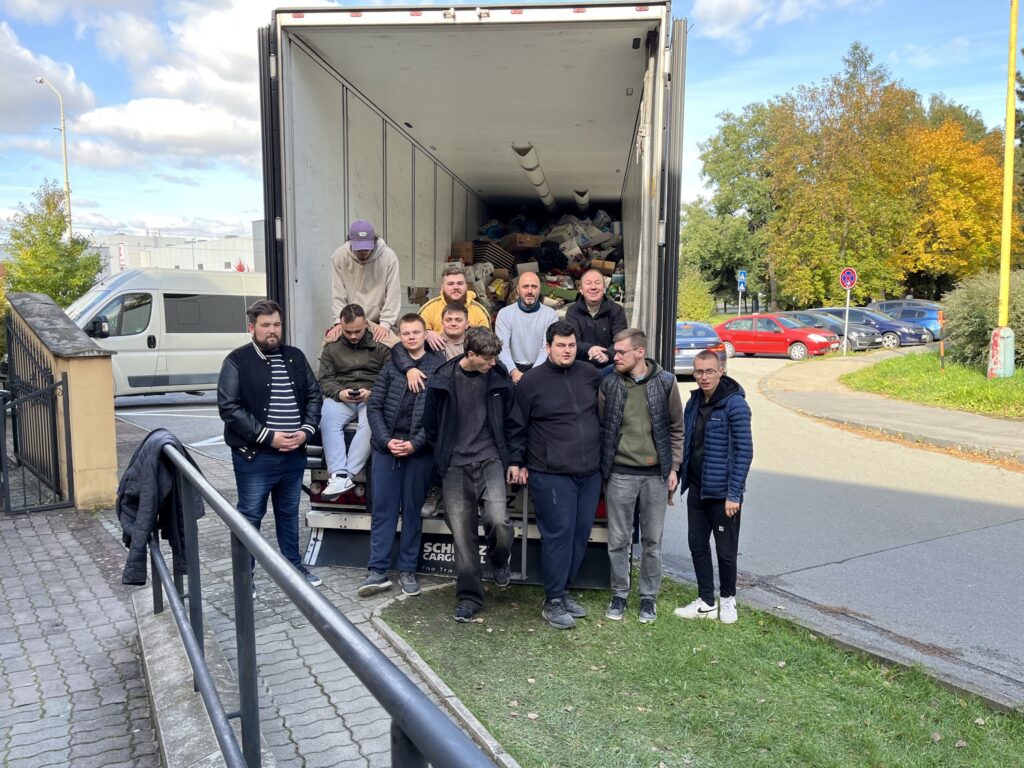 Збір допомоги від Пряшівської архиєпархії Україні. Фото: фейсбук-сторінка архиєпархії