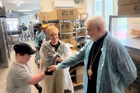Єпископ Йосиф Мілян відвідав інклюзивну пекарню «Good Bread from Good People»