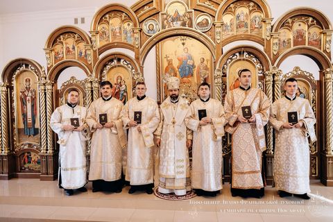 Івано-Франківська архиєпархія УГКЦ збагатилася шістьма дияконами