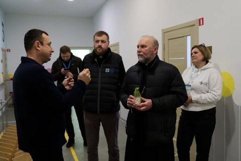 Єпископ Василій Тучапець передав обладнання Центру для дітей з інвалідністю «ШАНС»