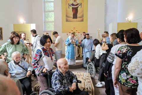 Митрополит Ігор Возьняк освятив нову каплицю у Львівському геріатричному пансіонаті