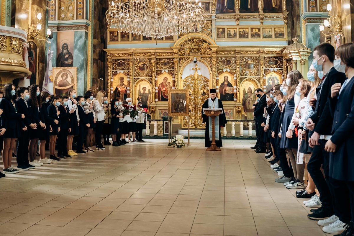 В архикатедральному соборі м. Івано-Франківська молилися Вервицю за усіх матерів
